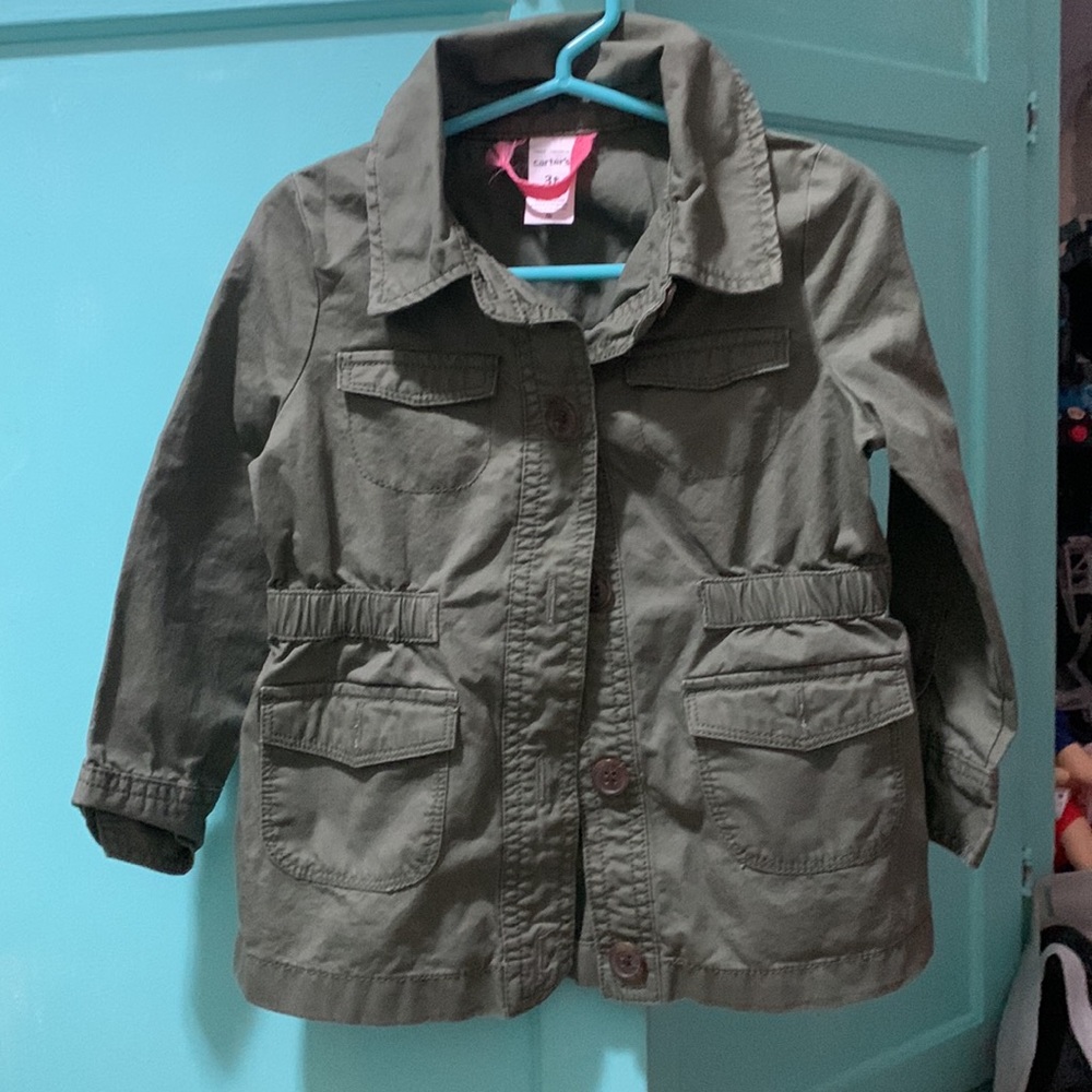 Size 3T Carter’s lightweight jacket